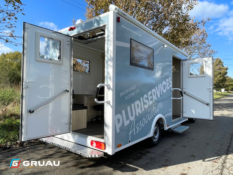 Article 16 - Extérieur Pluriservices