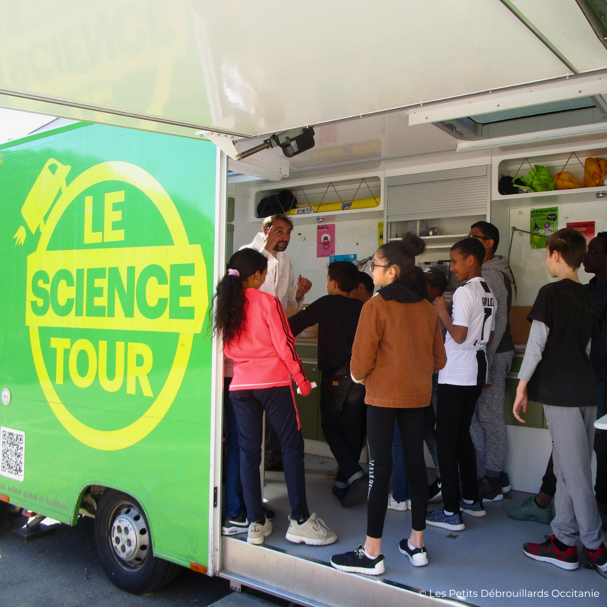 Camion science Gruau - Le Science Tour Les petits débrouillards (7)