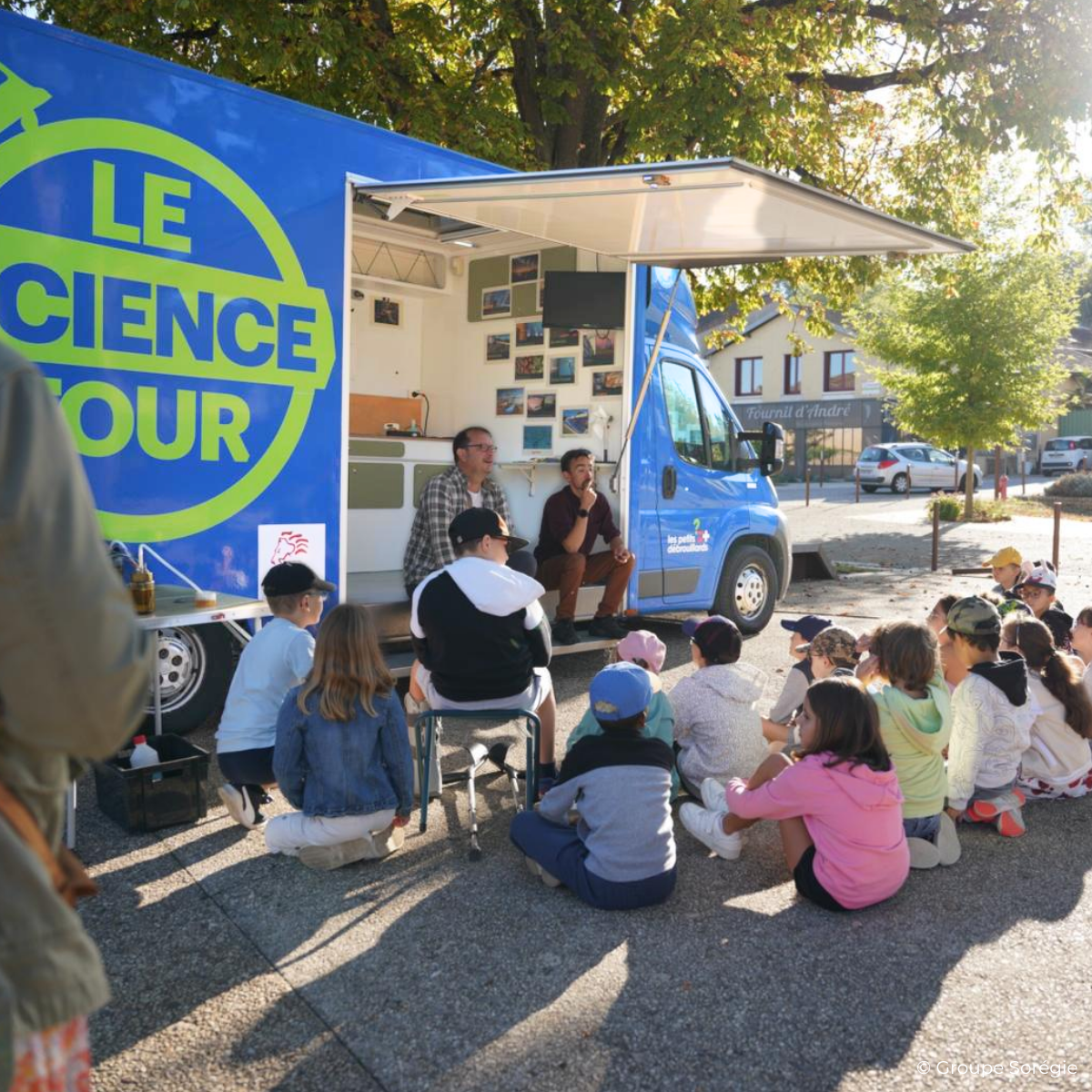 Camion science Gruau - Le Science Tour Les petits débrouillards (8)