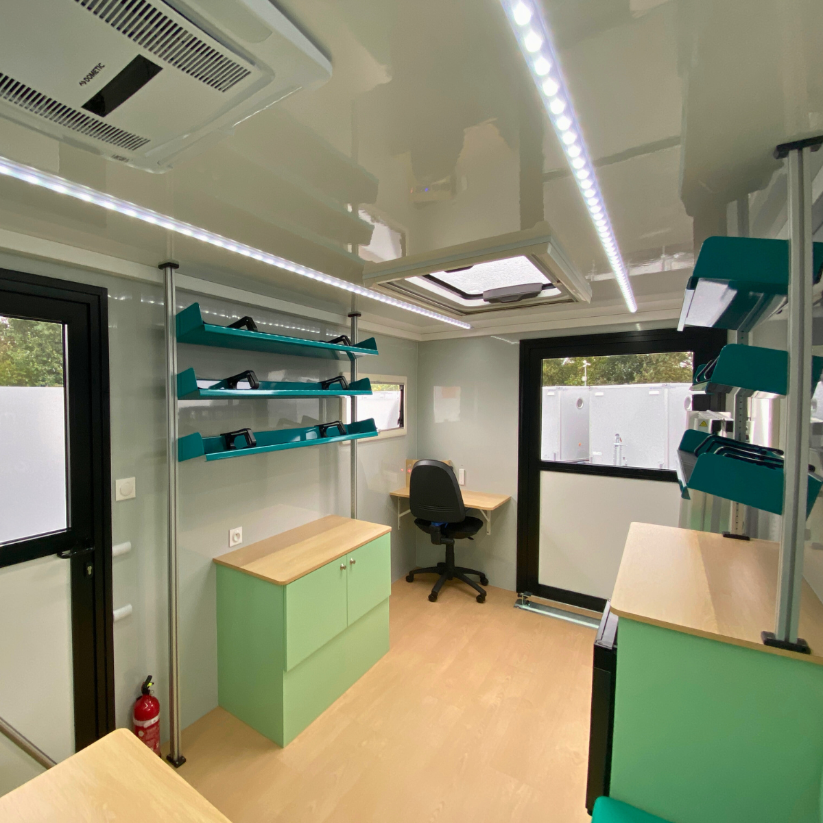 Véhicule consultations médicales - Baclesse&Vous (4)